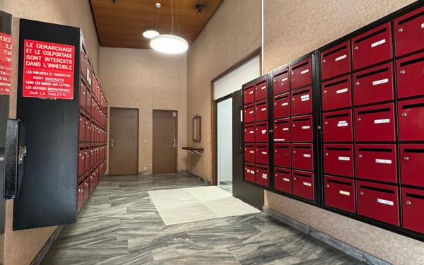 Appartement à vendre    2 pièces • 53,38 m2 Chambéry