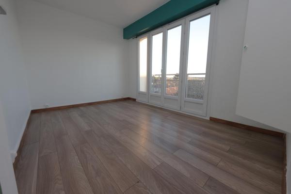 Beau 4 pièces de 71 m² dans résidence sécurisée  en centre ville