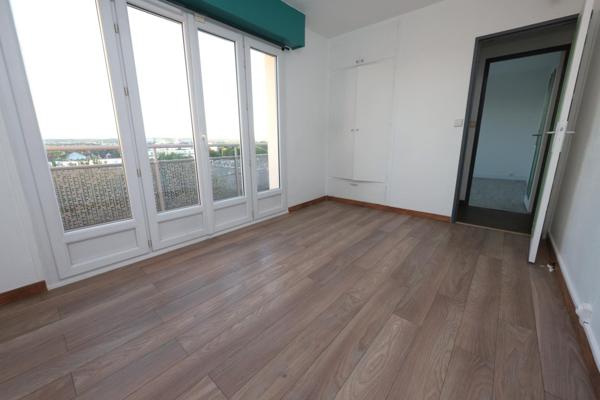 Beau 4 pièces de 71 m² dans résidence sécurisée  en centre ville