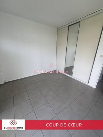 Appartement à louer 4 pièces de 100 m²