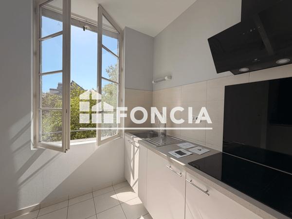 Location Appartement 2 pièces 50.17 m² - 9 AVENUE GEORGES POMPIDOU Perigueux 24000