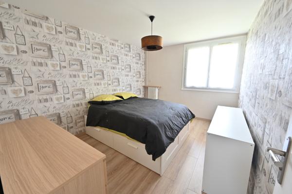 Appartement meublé - 3 chambres Loyer 1 326.99 €/mois charges comprises **  - Référence  489