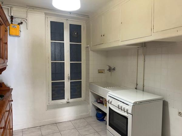 Marseille (13002) VENTE APPARTEMENT TYPE 2 1ER ETAGE 44,74 M2 CARREZ RUE CHARLES PLUMIER JOLIETTE 13002 MARSEILLE