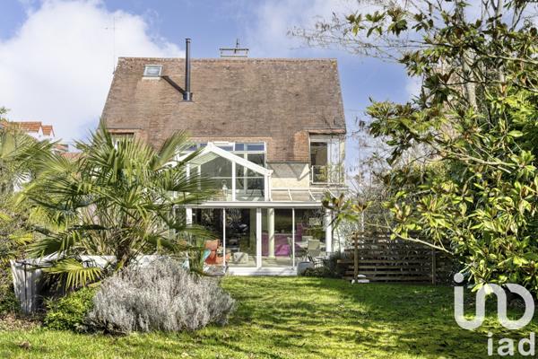 Maison à vendre 8 pièces 245 m² Rueil-Malmaison