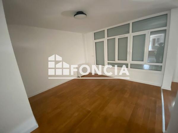 Location Appartement 4 pièces 68.4 m² - 286 RUE JEANNE D'ARC Nancy 54000