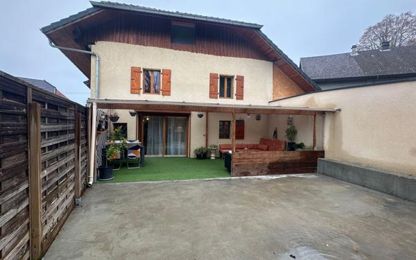 Maison à vendre    6 pièces • 155 m2 Saint-Félix