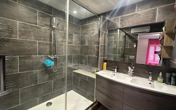 Maison à vendre    6 pièces • 155 m2 Saint-Félix