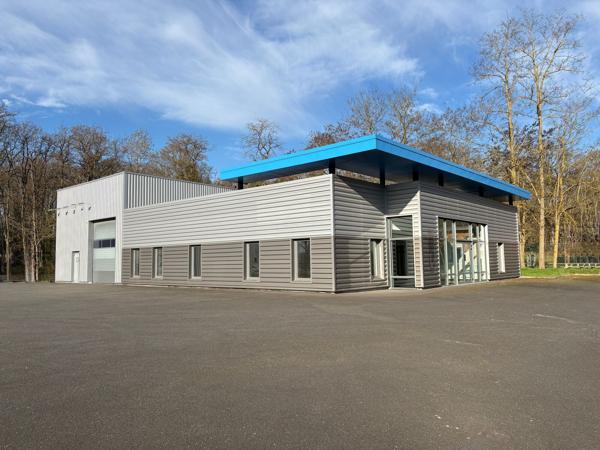 Bâtiment mixte bureaux et activités - 642 m2 - À louer - Pôle 45 - Ormes/Saran