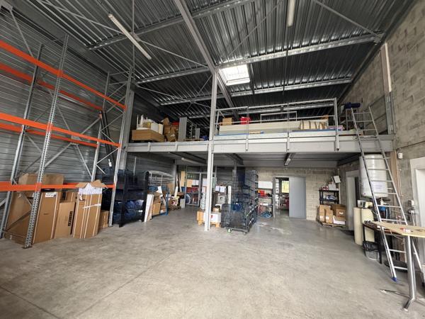 Bâtiment mixte bureaux et activités - 642 m2 - À louer - Pôle 45 - Ormes/Saran