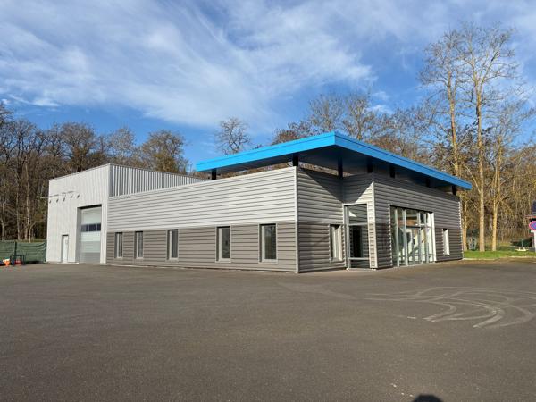 Bâtiment mixte bureaux et activités - 642 m2 - À louer - Pôle 45 - Ormes/Saran