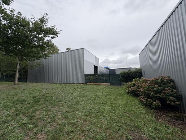 Bâtiment mixte bureaux et activités - 642 m2 - À louer - Pôle 45 - Ormes/Saran
