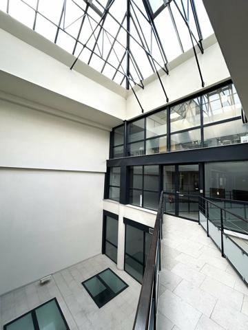BUREAUX à LOUER de 284 m²
