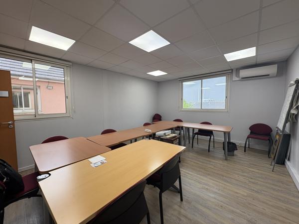Bureaux à louer de 94 m² à Olivet - Parc d'activités des Aulnaies dans le Loiret (45)