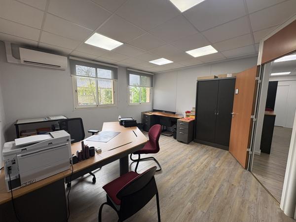 Bureaux à louer de 94 m² à Olivet - Parc d'activités des Aulnaies dans le Loiret (45)