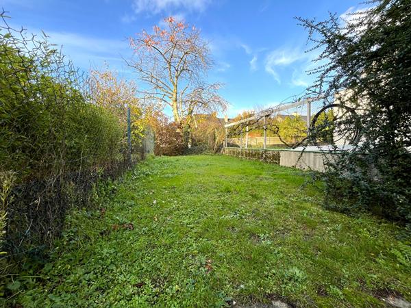 Maison Saint Herblain, 3 chambres, bureau, garage, jardin.