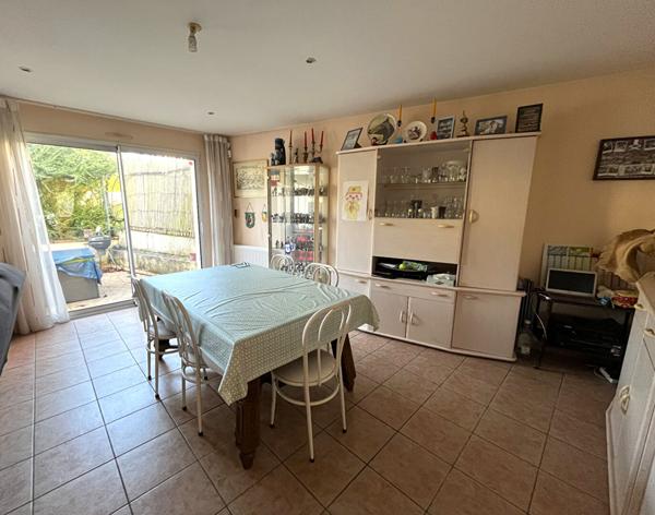 Maison Saint Herblain, 3 chambres, bureau, garage, jardin.