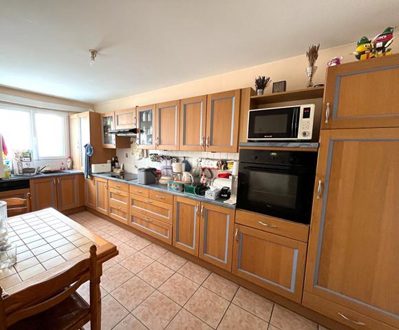 Maison Saint Herblain, 3 chambres, bureau, garage, jardin.