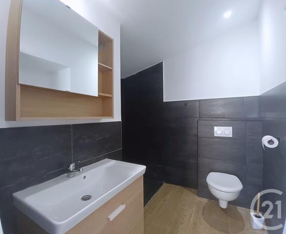 Immeuble à vendre  180 m2 PORT DE BOUC - 13