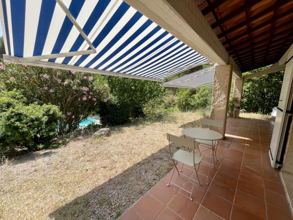 Villa de 166 m² avec piscine, au calme, sur terrain de 4 000 m²