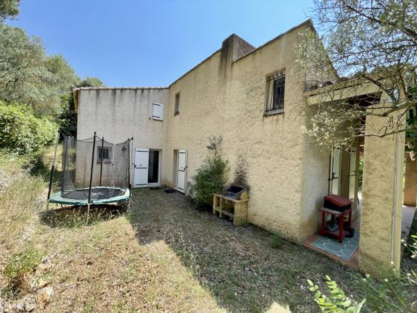 Villa de 166 m² avec piscine, au calme, sur terrain de 4 000 m²