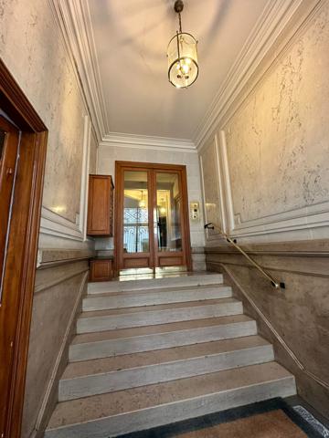 Villa de 166 m² avec piscine, au calme, sur terrain de 4 000 m²