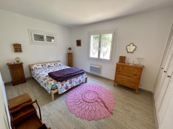 Villa de 166 m² avec piscine, au calme, sur terrain de 4 000 m²