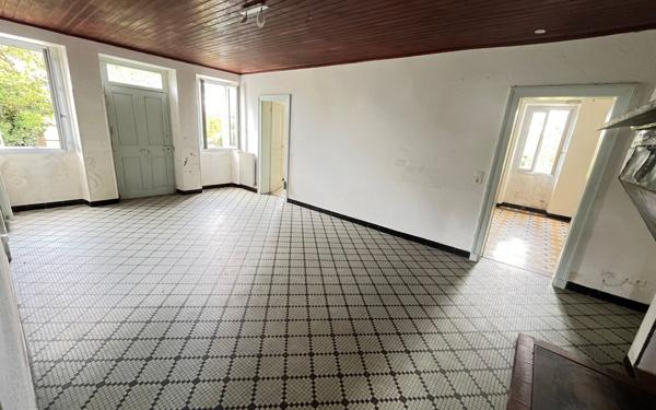 Maison à vendre    6 pièces • 132 m2 Hinx