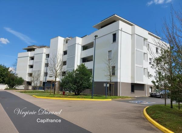 Appartement T3 récent avec grande terrasse couverte et jardinet – Bayonne (64)