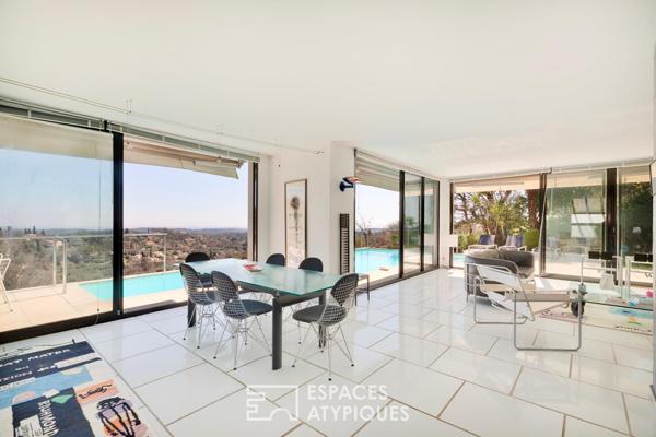 Villa d’architecte avec vue mer