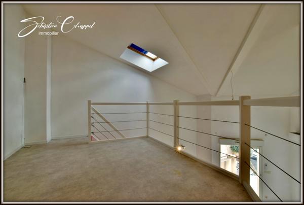 Pézenas – Dernier étage – T2 avec mezzanine, terrasse, climatisation et parking