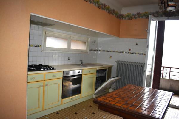 immeuble commercial et habitation