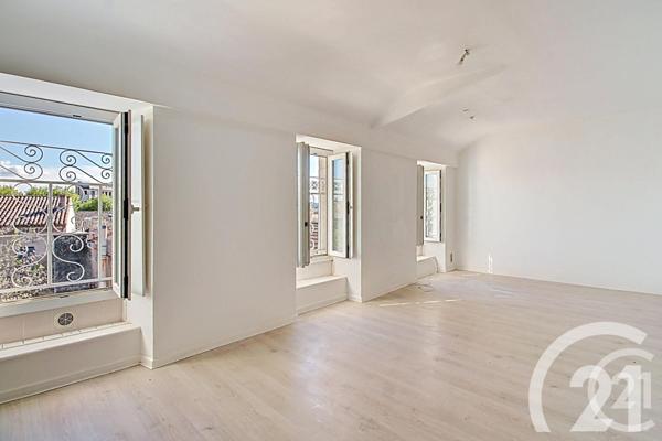 Immeuble à vendre  200,73 m2 CAVAILLON - 84