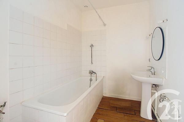 Immeuble à vendre  200,73 m2 CAVAILLON - 84