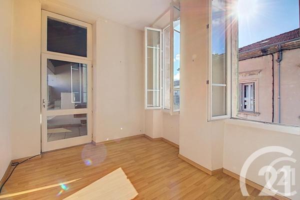 Immeuble à vendre  200,73 m2 CAVAILLON - 84