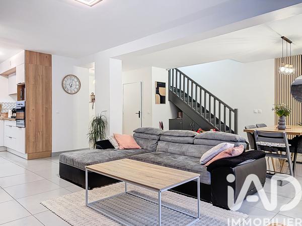 Maison à vendre 5 pièces 128 m² Émancé