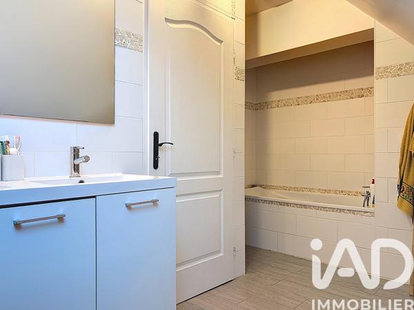 Maison à vendre 5 pièces 128 m² Émancé