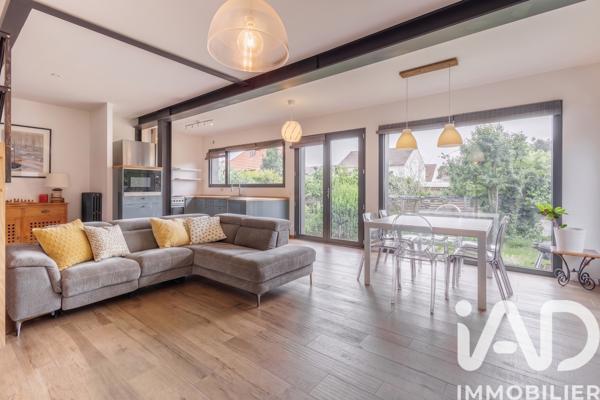 Maison à vendre 7 pièces 155 m² Saint-Cyr-l'École