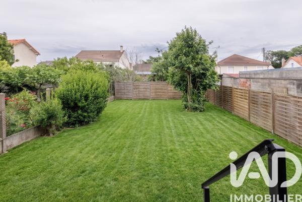 Maison à vendre 7 pièces 155 m² Saint-Cyr-l'École