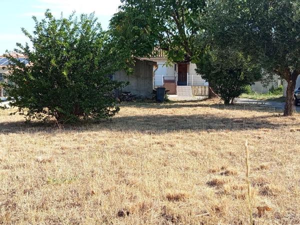 Villa Plain Pied 129m² , 4 chambres sur Terrain de 944m², Saint Paul Trois Châteaux 269 000HAI