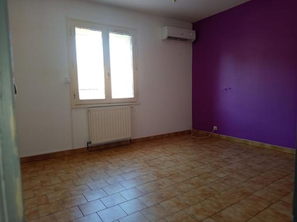 Villa Plain Pied 129m² , 4 chambres sur Terrain de 944m², Saint Paul Trois Châteaux 269 000HAI