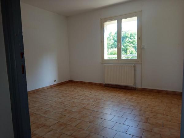 Villa Plain Pied 129m² , 4 chambres sur Terrain de 944m², Saint Paul Trois Châteaux 269 000HAI