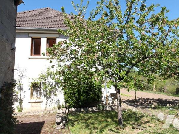 BOUSSAC (23) CREUSE, A vendre pavillon de 100 m² hab. de 4 chambres...garage, cour et jardin da...
