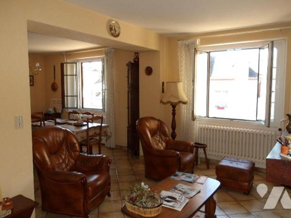 BOUSSAC (23) CREUSE, A vendre pavillon de 100 m² hab. de 4 chambres...garage, cour et jardin da...