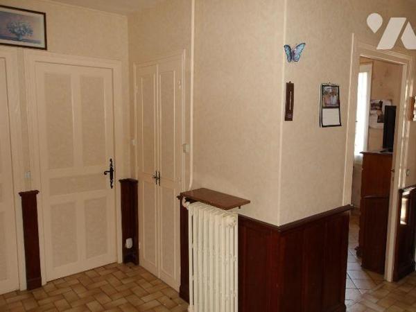 BOUSSAC (23) CREUSE, A vendre pavillon de 100 m² hab. de 4 chambres...garage, cour et jardin da...
