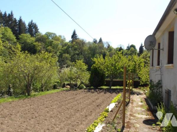 BOUSSAC (23) CREUSE, A vendre pavillon de 100 m² hab. de 4 chambres...garage, cour et jardin da...
