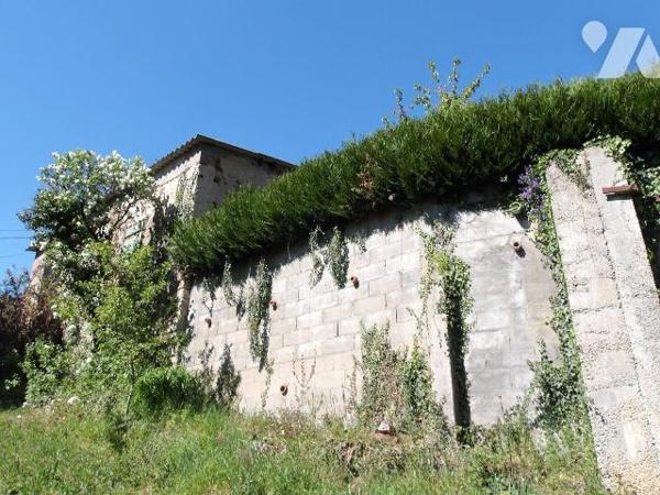 BOUSSAC (23) CREUSE, A vendre pavillon de 100 m² hab. de 4 chambres...garage, cour et jardin da...