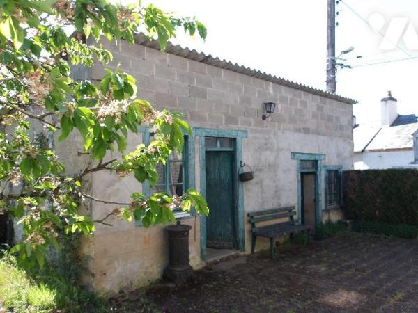 BOUSSAC (23) CREUSE, A vendre pavillon de 100 m² hab. de 4 chambres...garage, cour et jardin da...