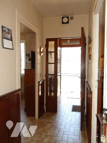 BOUSSAC (23) CREUSE, A vendre pavillon de 100 m² hab. de 4 chambres...garage, cour et jardin da...