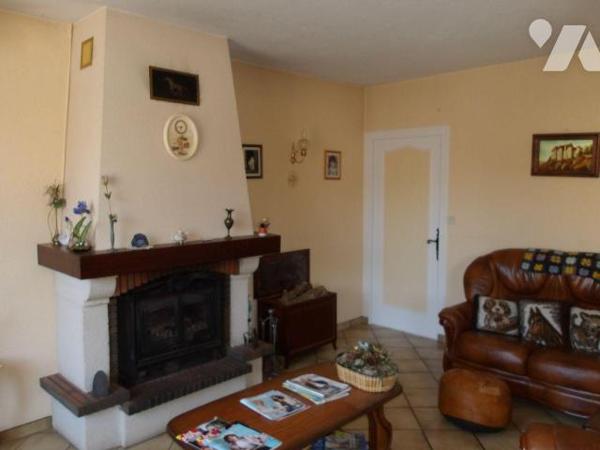 BOUSSAC (23) CREUSE, A vendre pavillon de 100 m² hab. de 4 chambres...garage, cour et jardin da...
