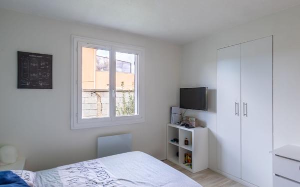 Maison à vendre    4 pièces • 88 m2 Saint-Martin-Belle-Roche